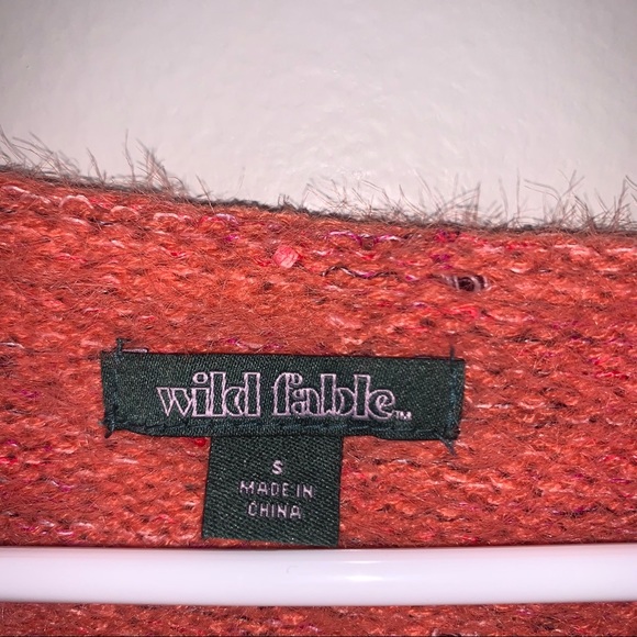 B neck cropped multi color sweater - Picture 2 of 3